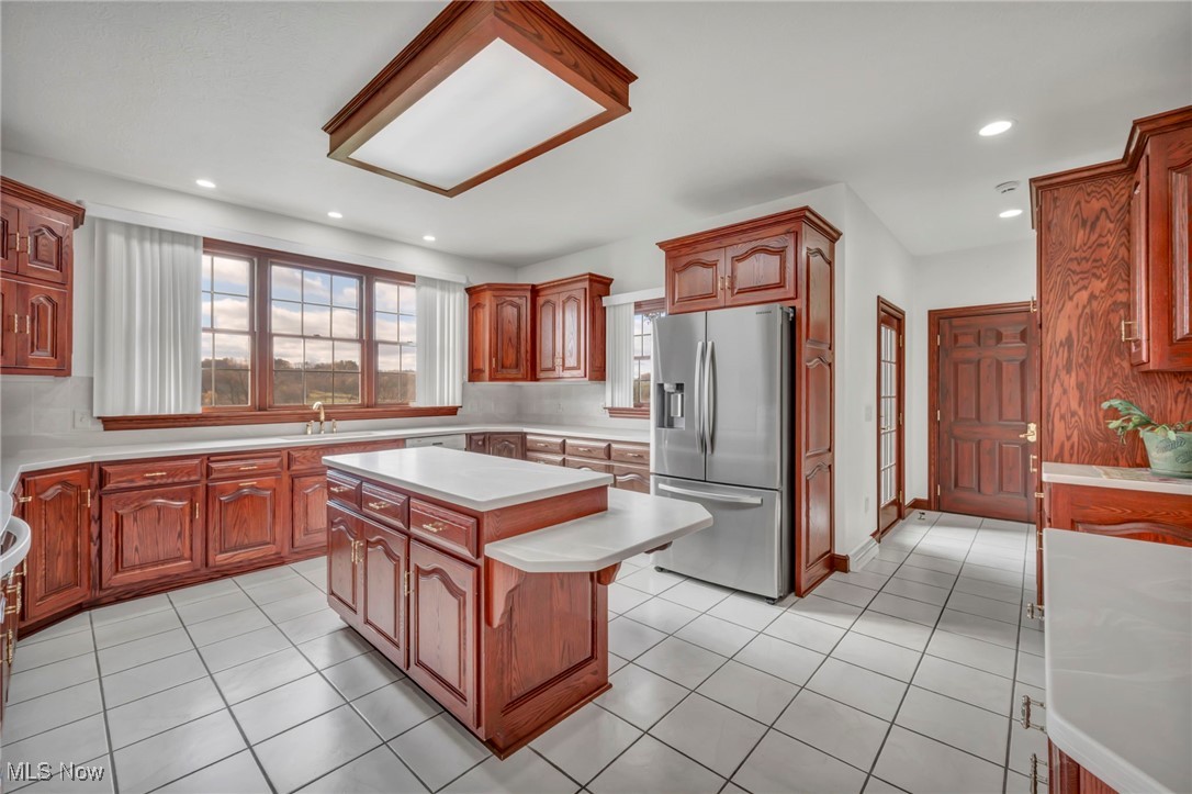 8865 Private Road 343 Millersburg OH 44654