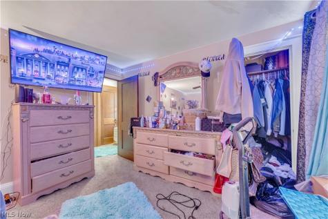 3396 W 91 Street Cleveland OH 44102