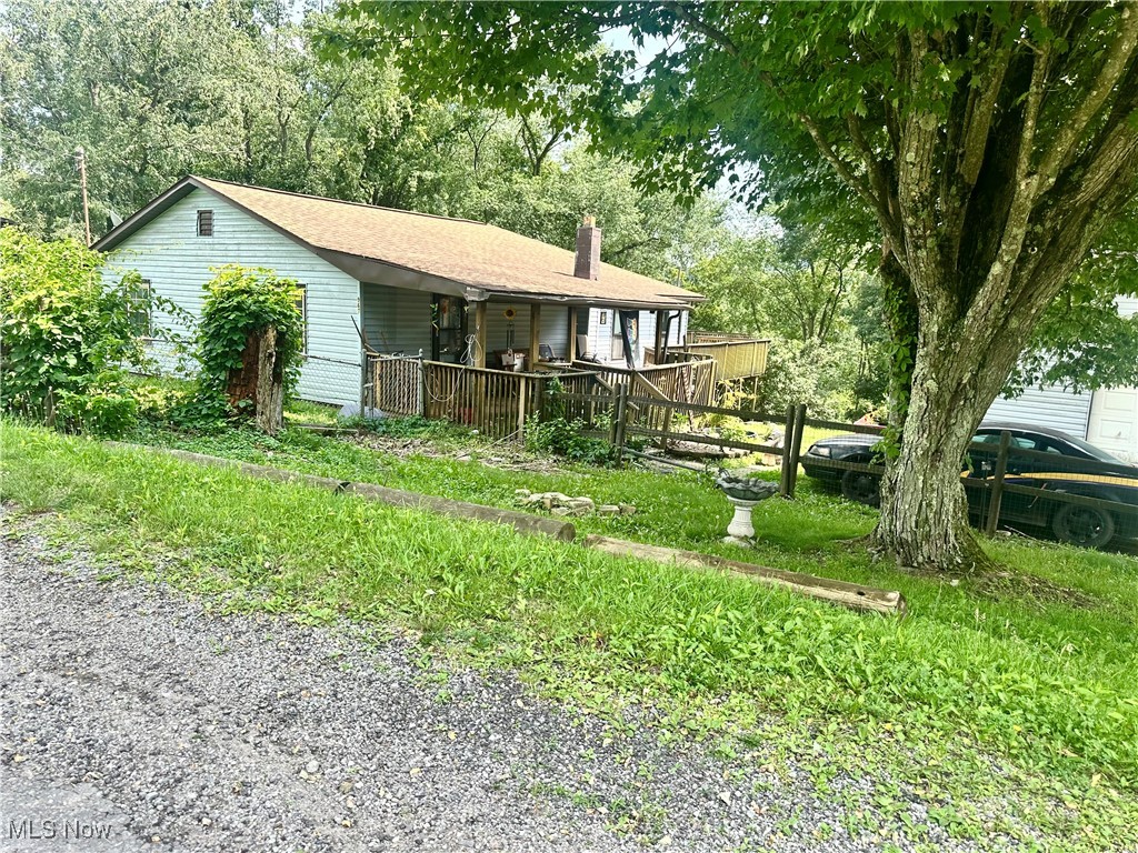 967 7th Avenue East Liverpool OH 43920