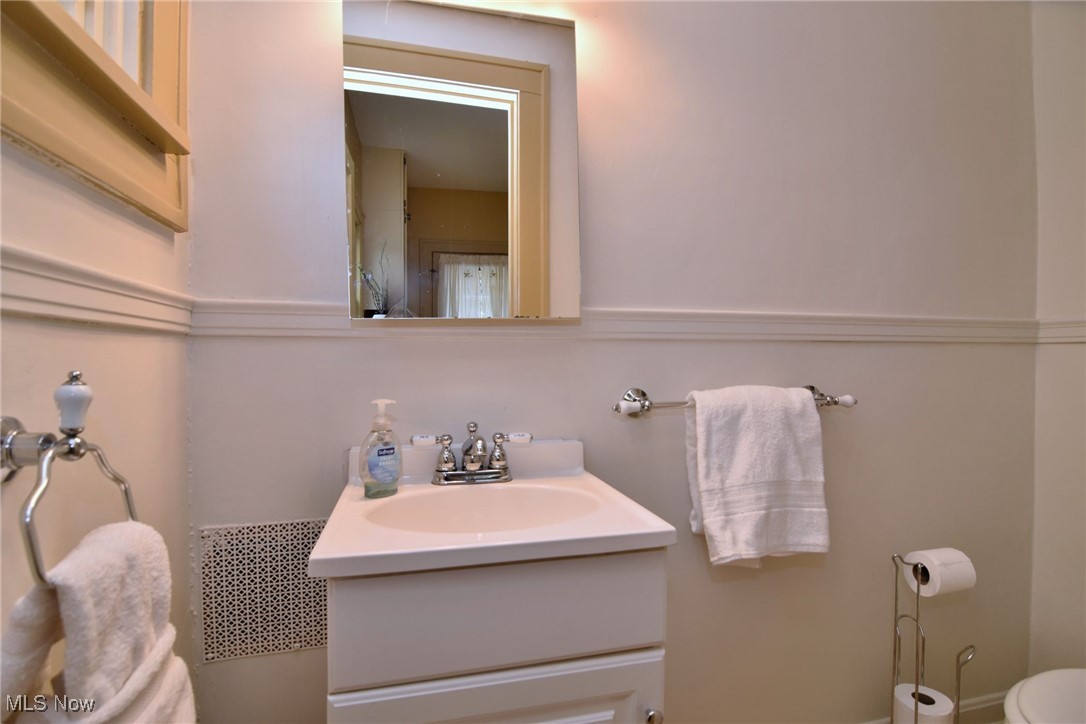 3093 Huntington Road Shaker Heights OH 44120