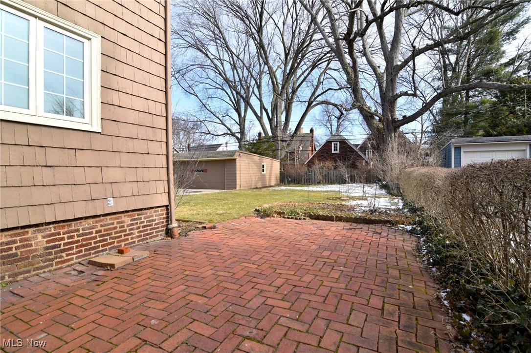 3093 Huntington Road Shaker Heights OH 44120