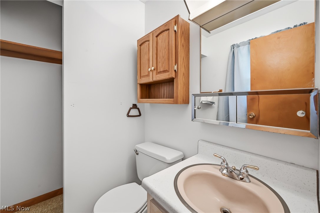 1280 Sterling Drive Cortland OH 44410