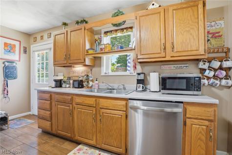 106 E Montgomery Street Marietta OH 45750