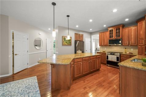 2796 Max Court Twinsburg OH 44087