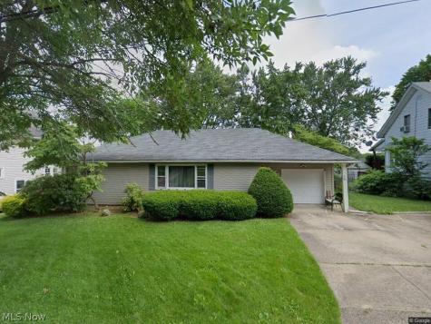 335 E Huston Street Barberton OH 44203