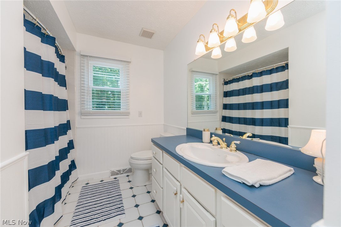29015 Fall River Drive Westlake OH 44145