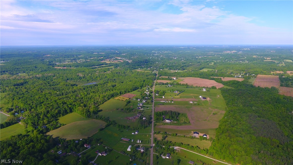 9311 Knowlton Road Garrettsville OH 44231