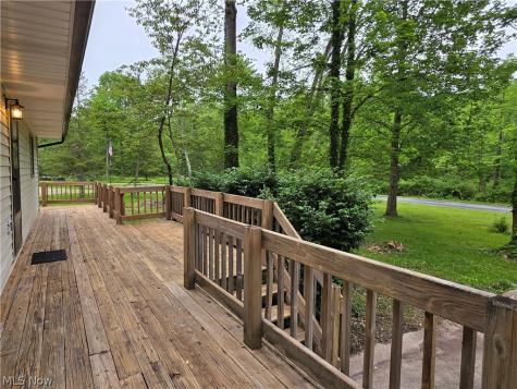 9311 Knowlton Road Garrettsville OH 44231
