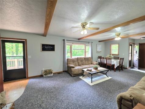 9311 Knowlton Road Garrettsville OH 44231