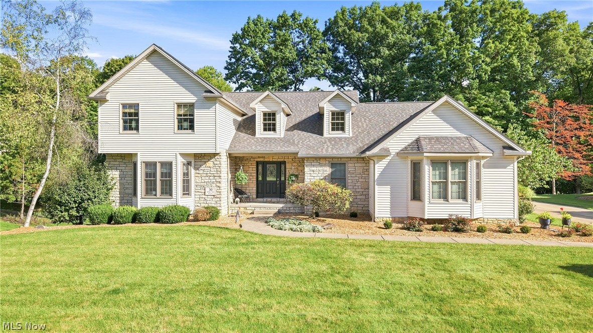30 White Oak Court Canfield OH 44406