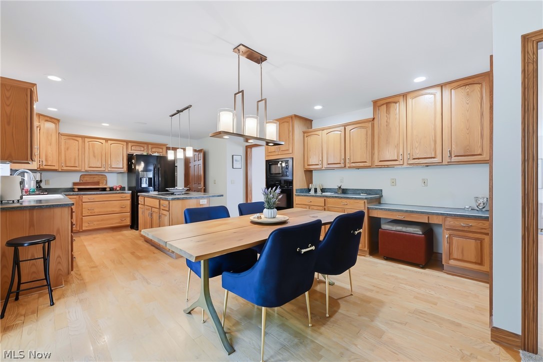 30 White Oak Court Canfield OH 44406