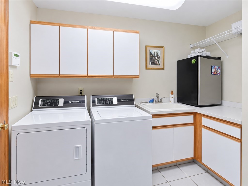 30 White Oak Court Canfield OH 44406