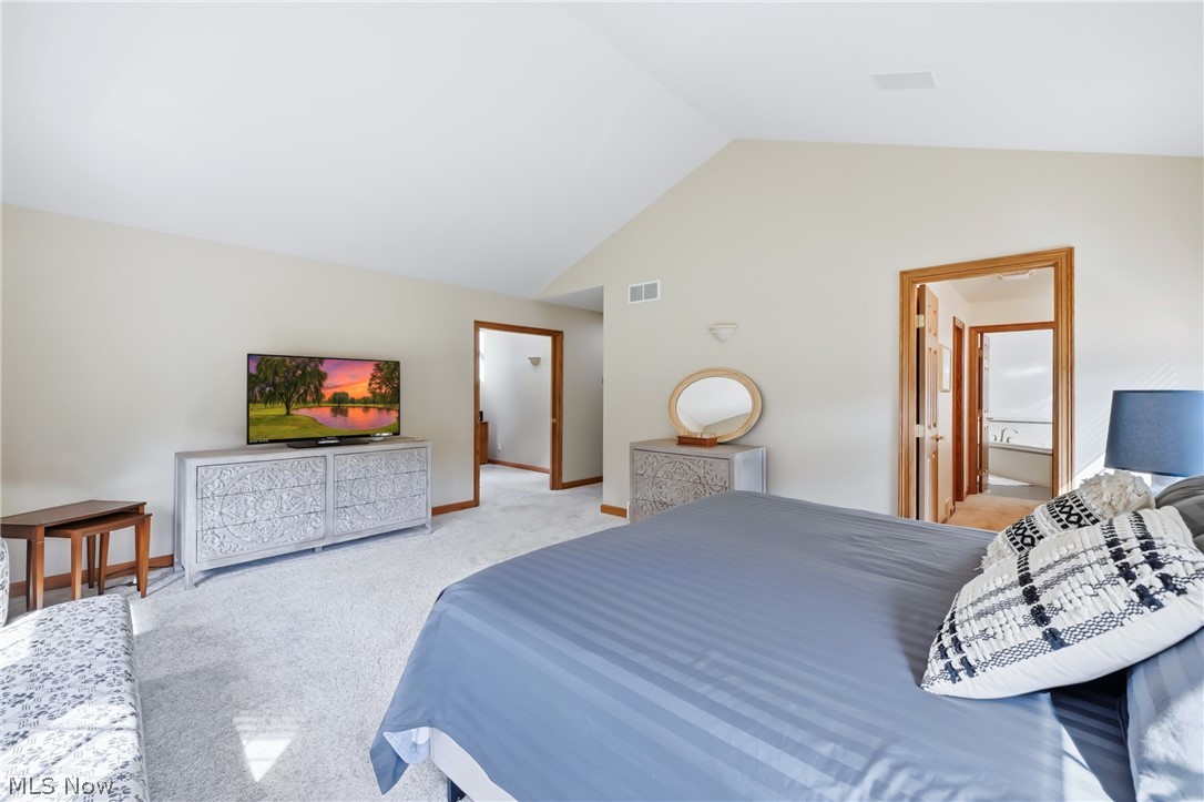 30 White Oak Court Canfield OH 44406