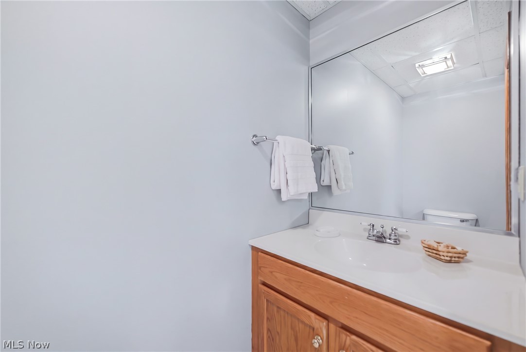 30 White Oak Court Canfield OH 44406