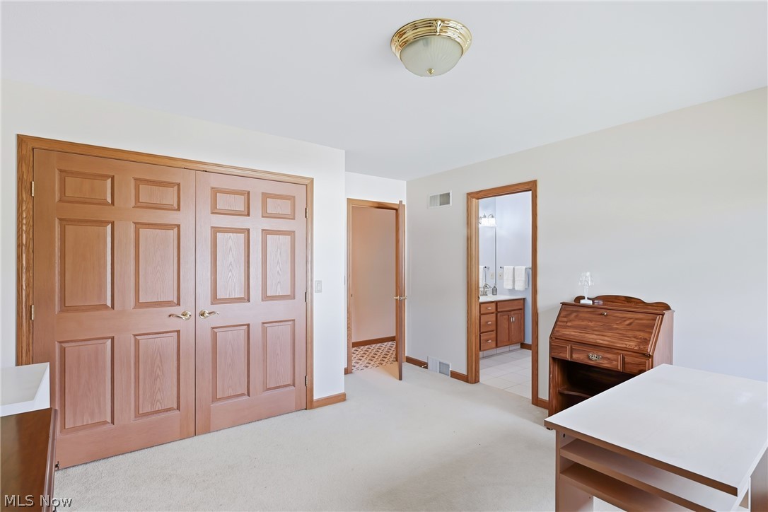 30 White Oak Court Canfield OH 44406