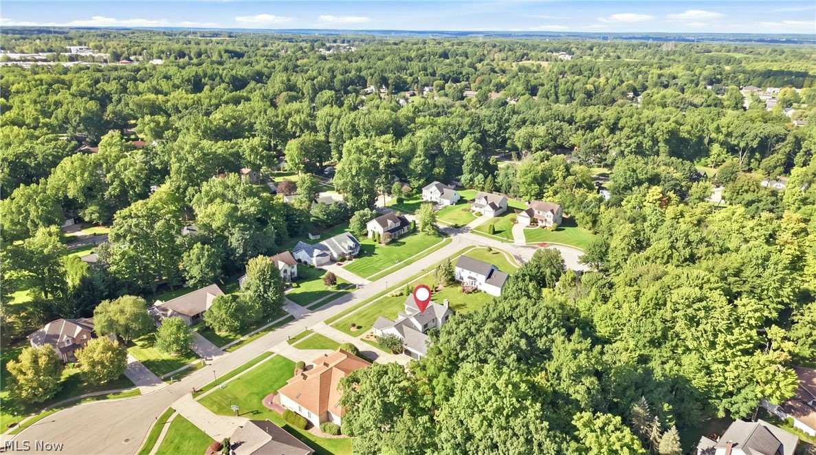 30 White Oak Court Canfield OH 44406