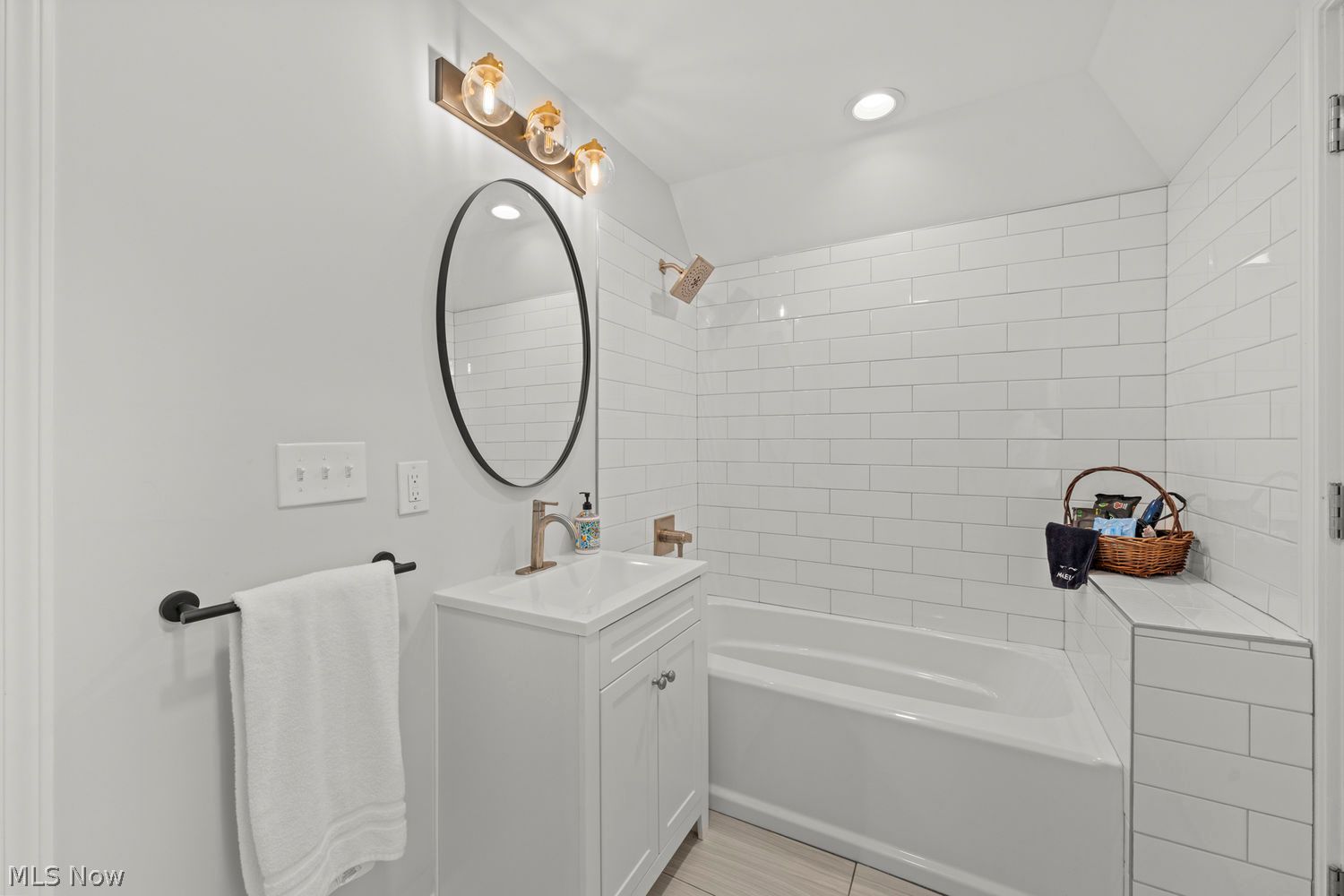 18110 Scottsdale Boulevard Shaker Heights OH 44122