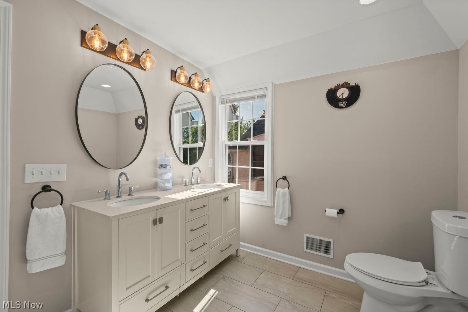 18110 Scottsdale Boulevard Shaker Heights OH 44122