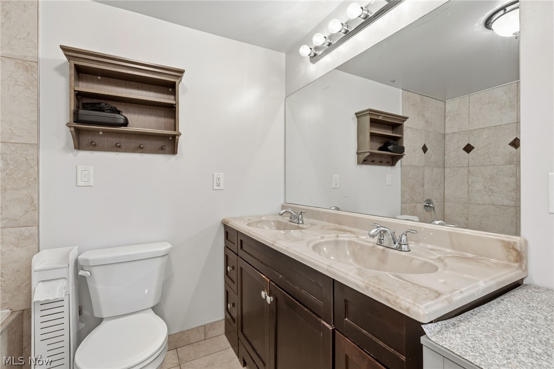 19230 Scottsdale Boulevard Shaker Heights OH 44122