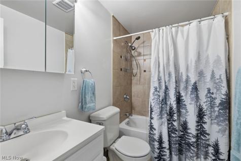 19230 Scottsdale Boulevard Shaker Heights OH 44122