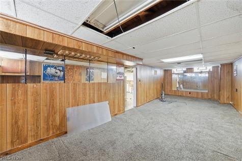 13416 Crossburn Avenue Cleveland OH 44135