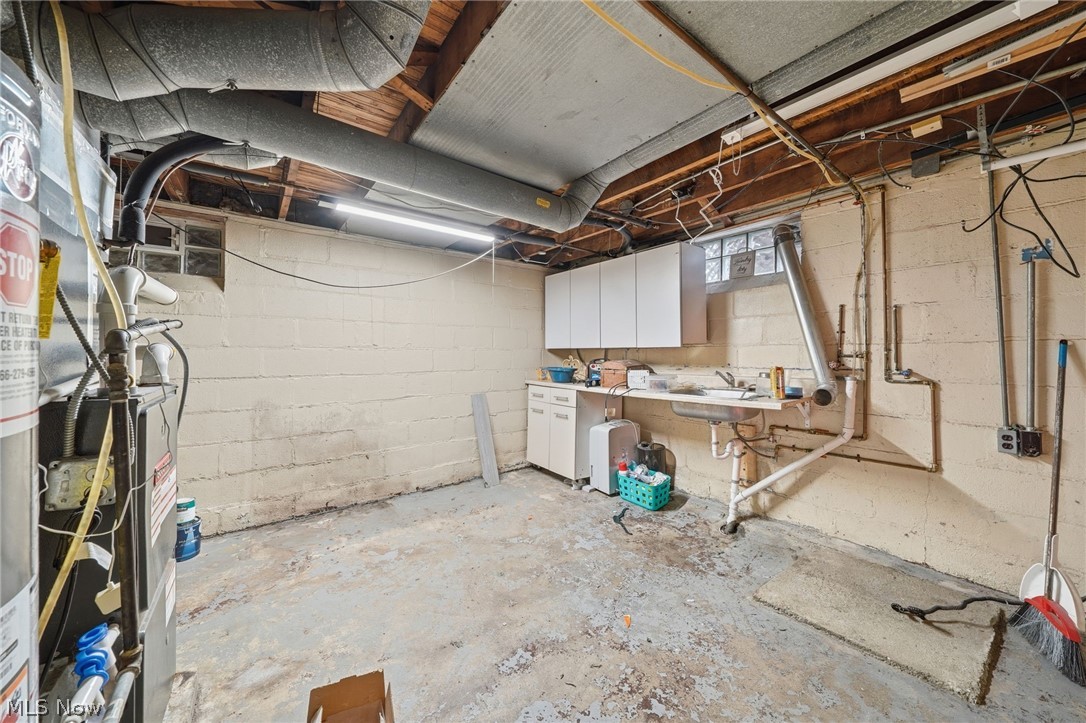 13416 Crossburn Avenue Cleveland OH 44135