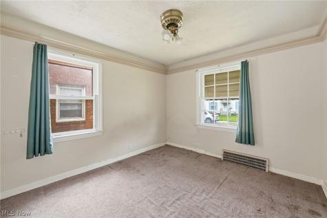 13416 Crossburn Avenue Cleveland OH 44135