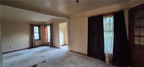 1026 E Schaaf Road Brooklyn Heights OH 44131