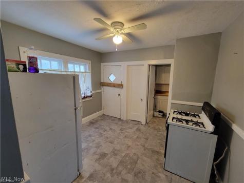 12701 Angelus Avenue Cleveland OH 44105