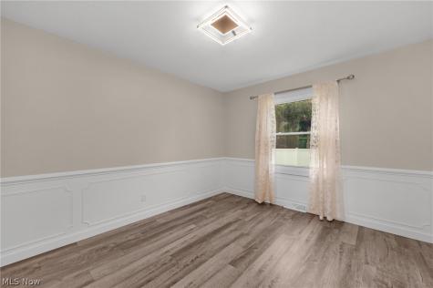 181 Crestview Drive Elyria OH 44035