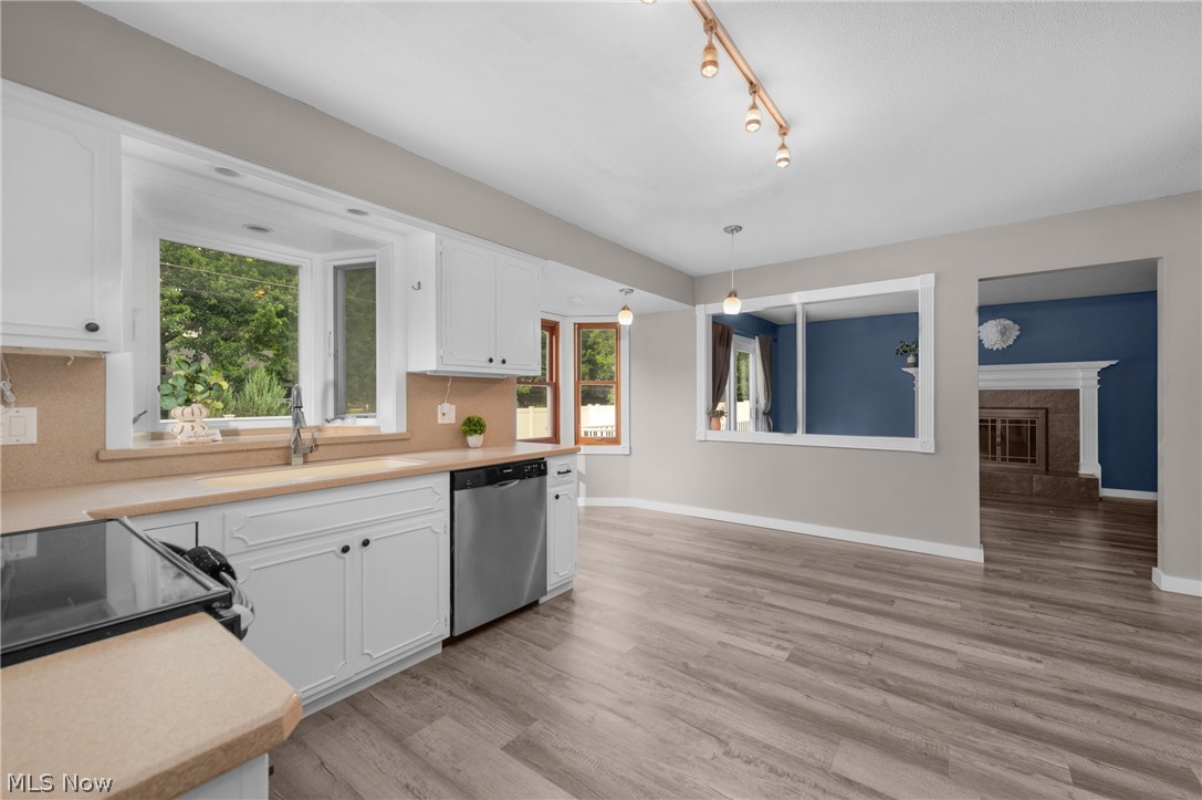 181 Crestview Drive Elyria OH 44035