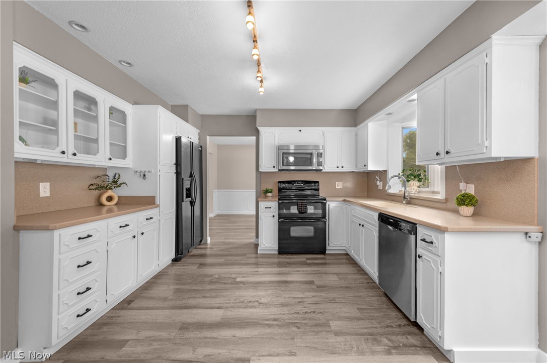 181 Crestview Drive Elyria OH 44035