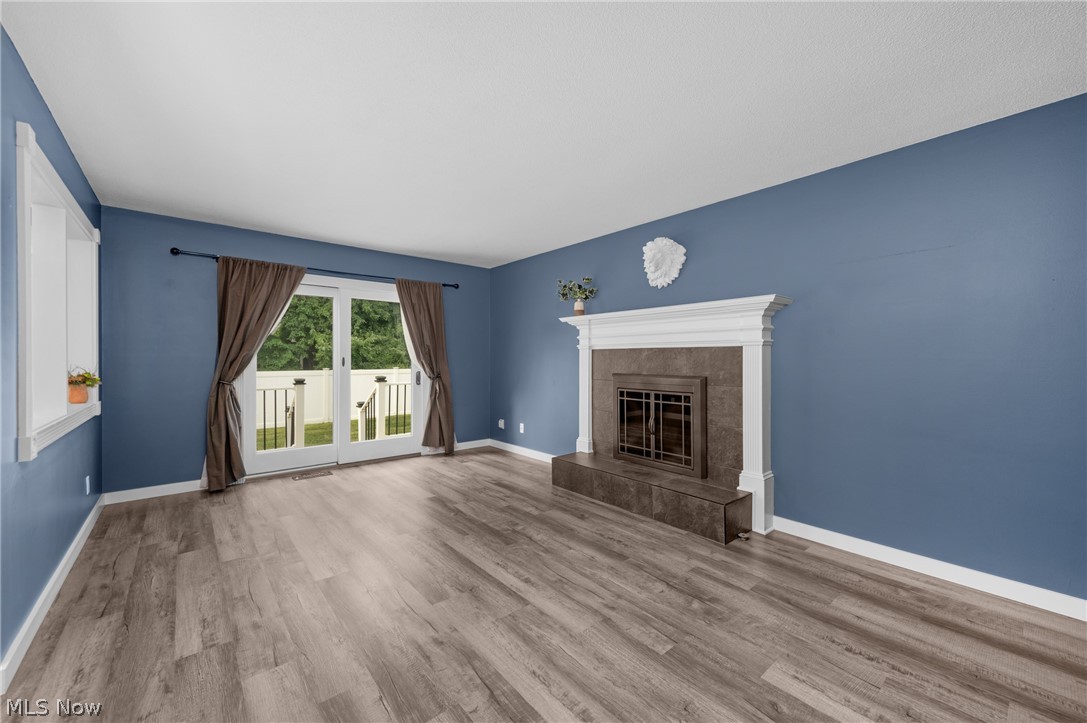 181 Crestview Drive Elyria OH 44035