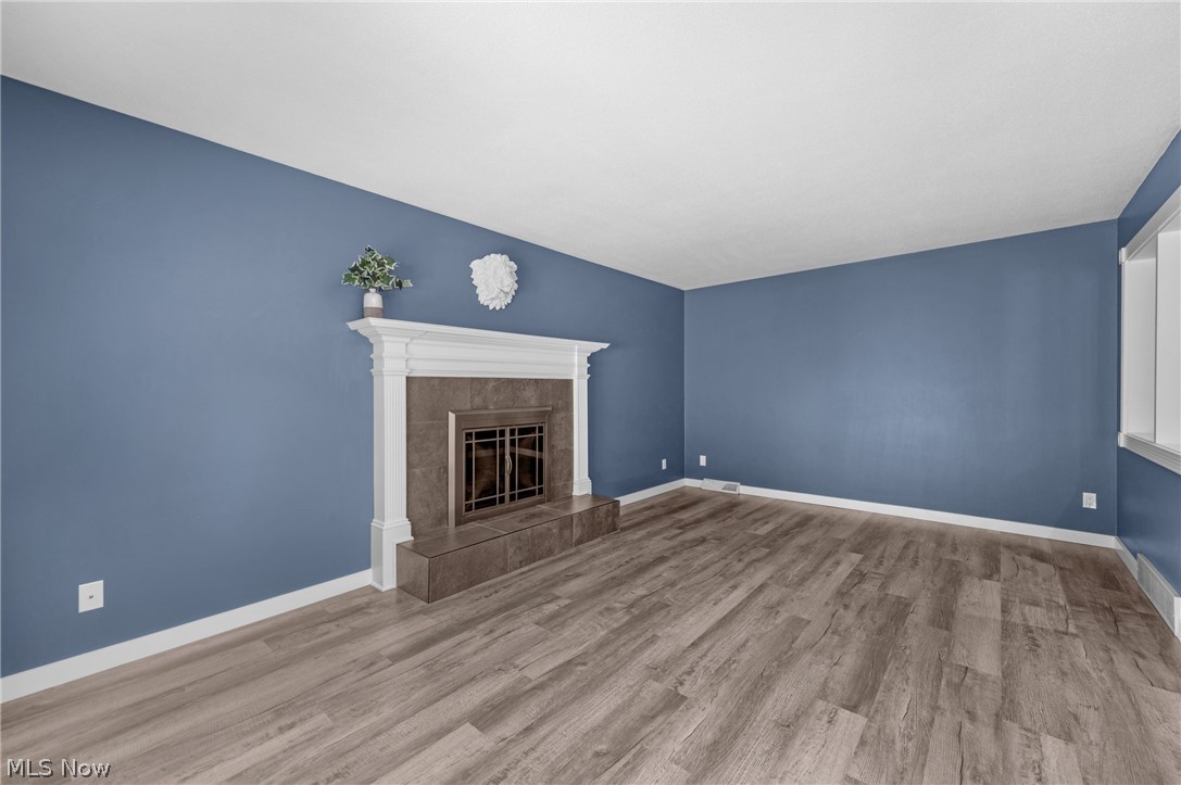 181 Crestview Drive Elyria OH 44035