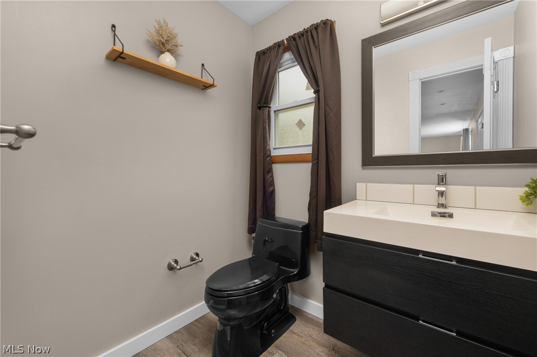 181 Crestview Drive Elyria OH 44035
