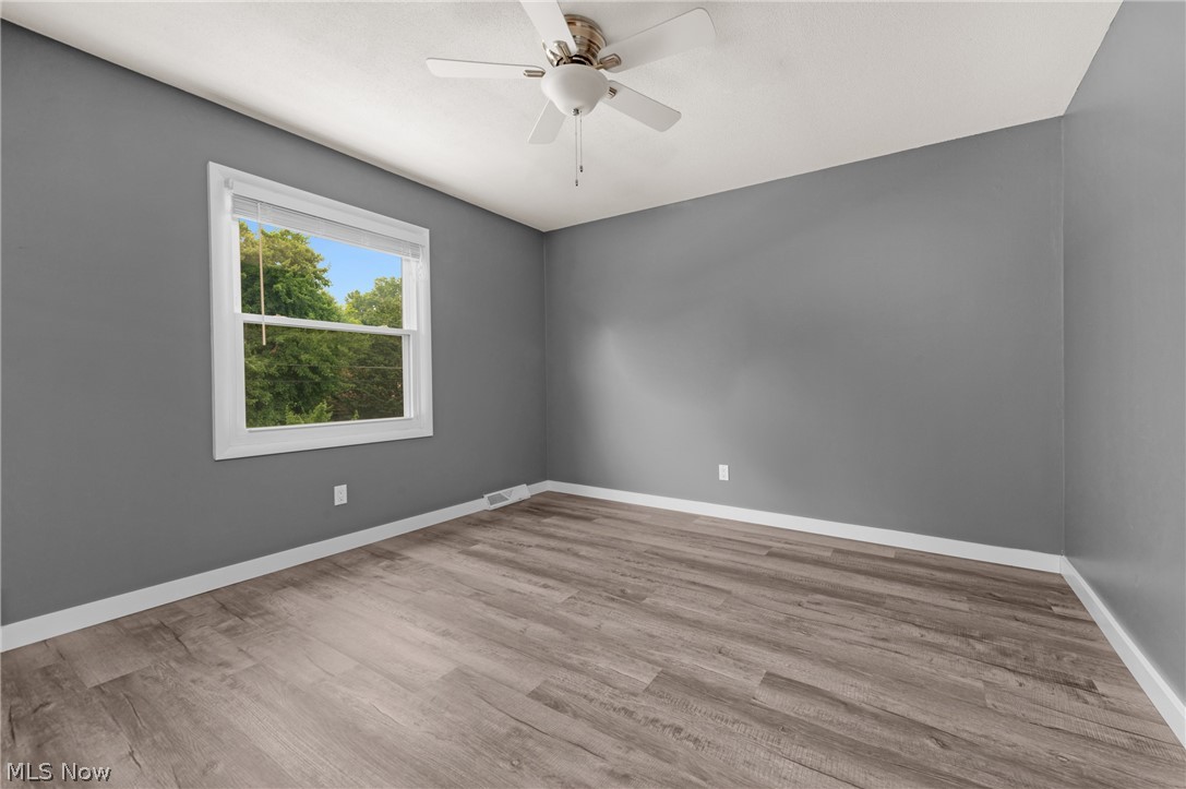 181 Crestview Drive Elyria OH 44035
