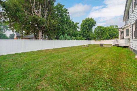 181 Crestview Drive Elyria OH 44035