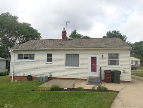 11141 Gabriella Drive Parma OH 44130