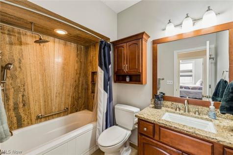 23390 Wainwright Terrace Olmsted Falls OH 44138