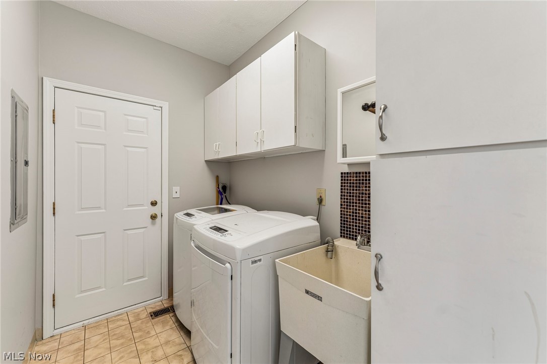 23390 Wainwright Terrace Olmsted Falls OH 44138