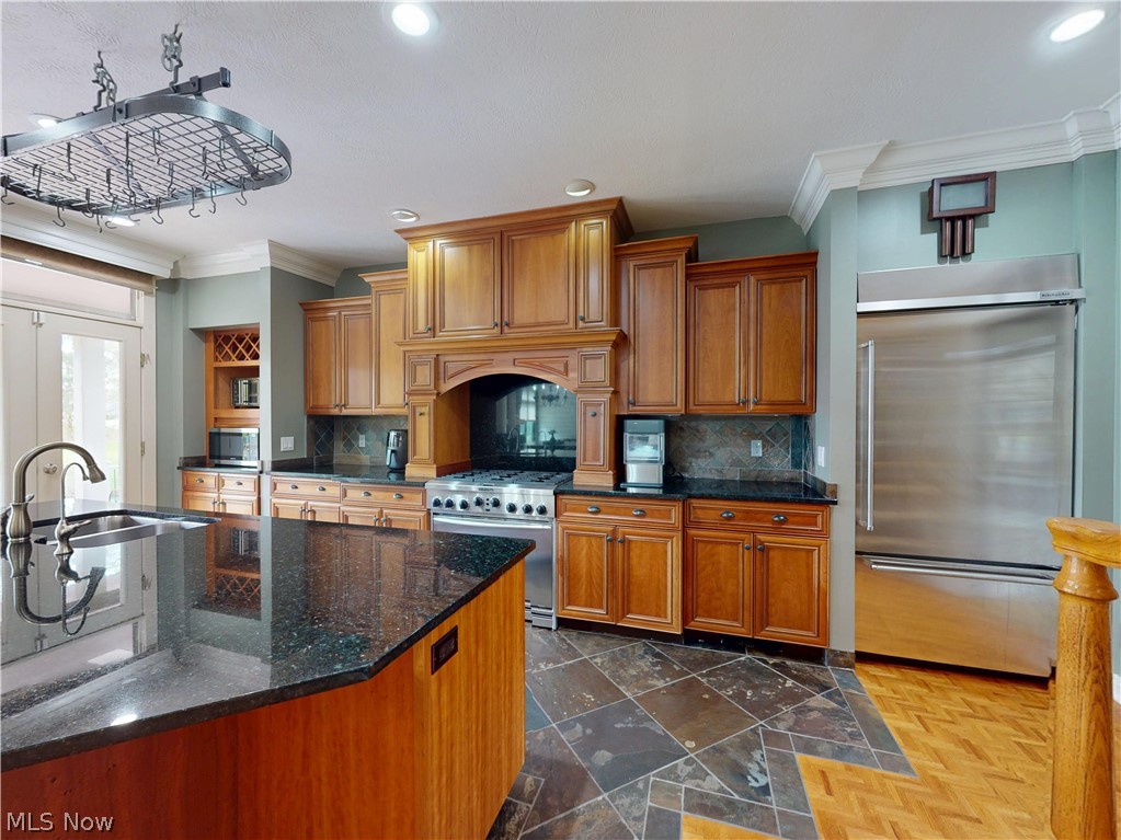 11205 Hampton Ridge Drive Chardon OH 44024