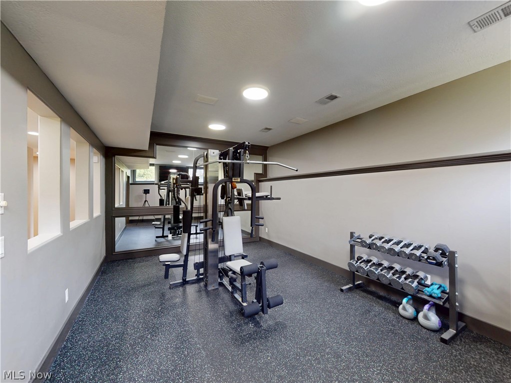 11205 Hampton Ridge Drive Chardon OH 44024