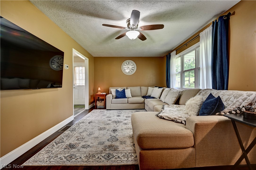 3574 Batdorf Road Wooster OH 44691
