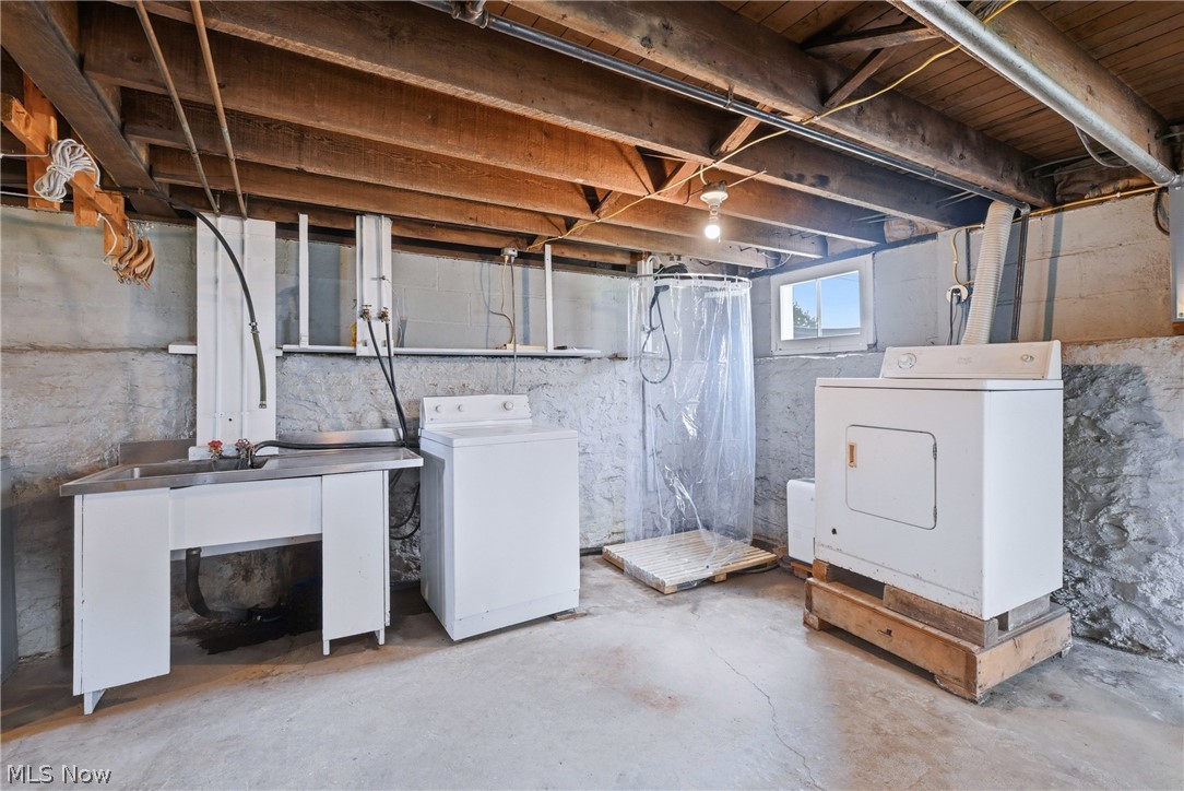 816 Churchill Road Girard OH 44420