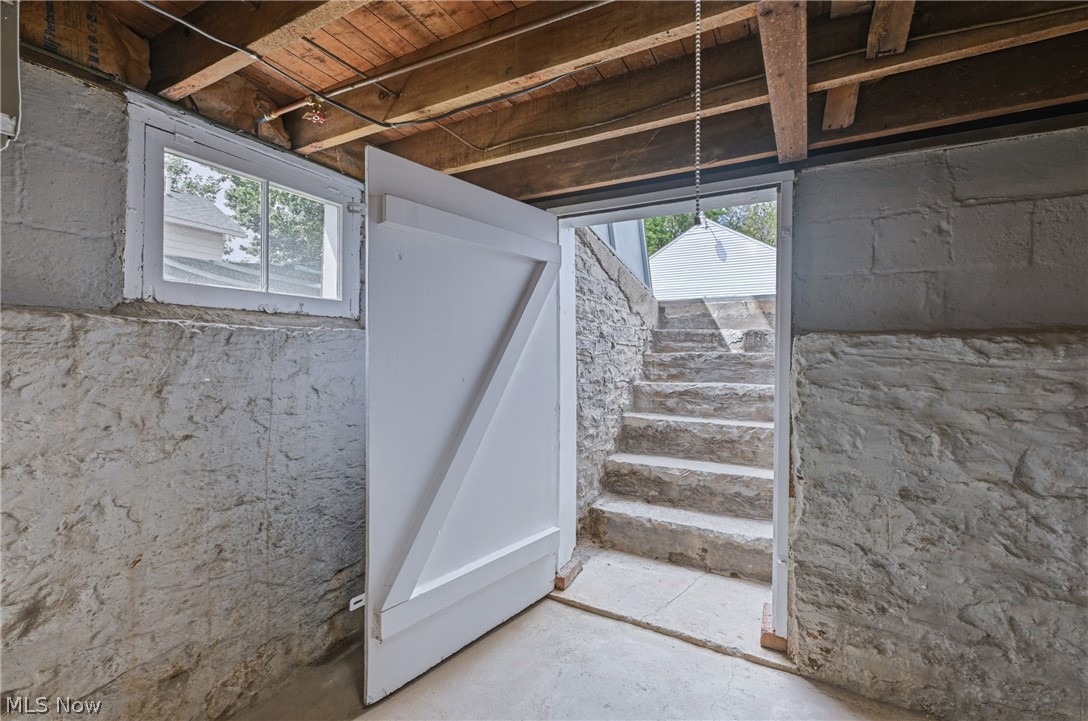 816 Churchill Road Girard OH 44420