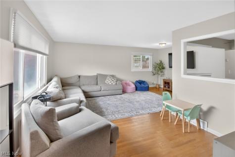 7434 Meadow Lane Parma OH 44134