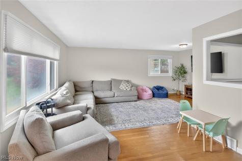 7434 Meadow Lane Parma OH 44134