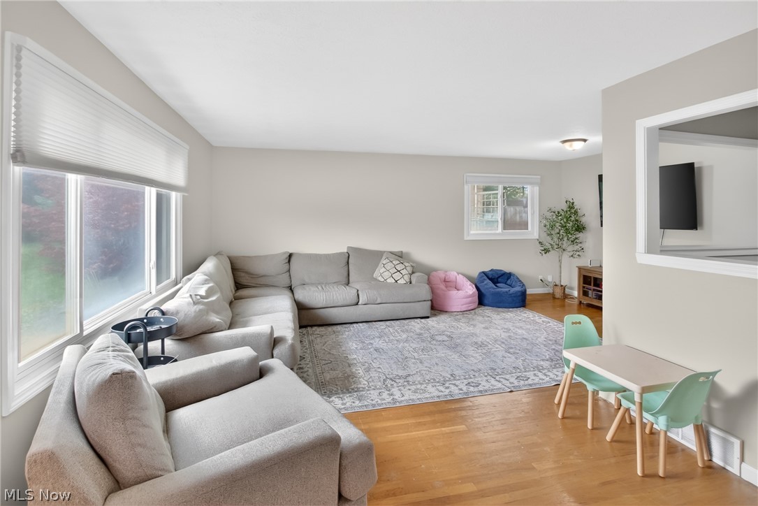 7434 Meadow Lane Parma OH 44134