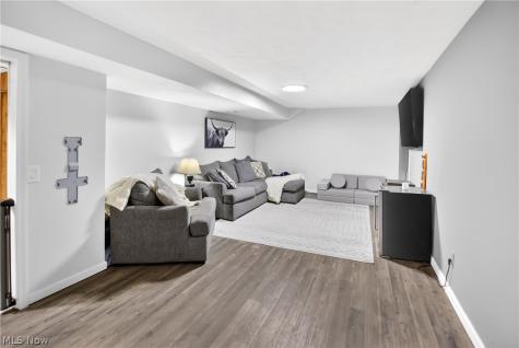 7434 Meadow Lane Parma OH 44134