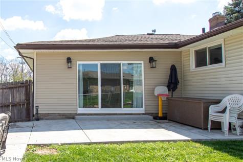 7434 Meadow Lane Parma OH 44134